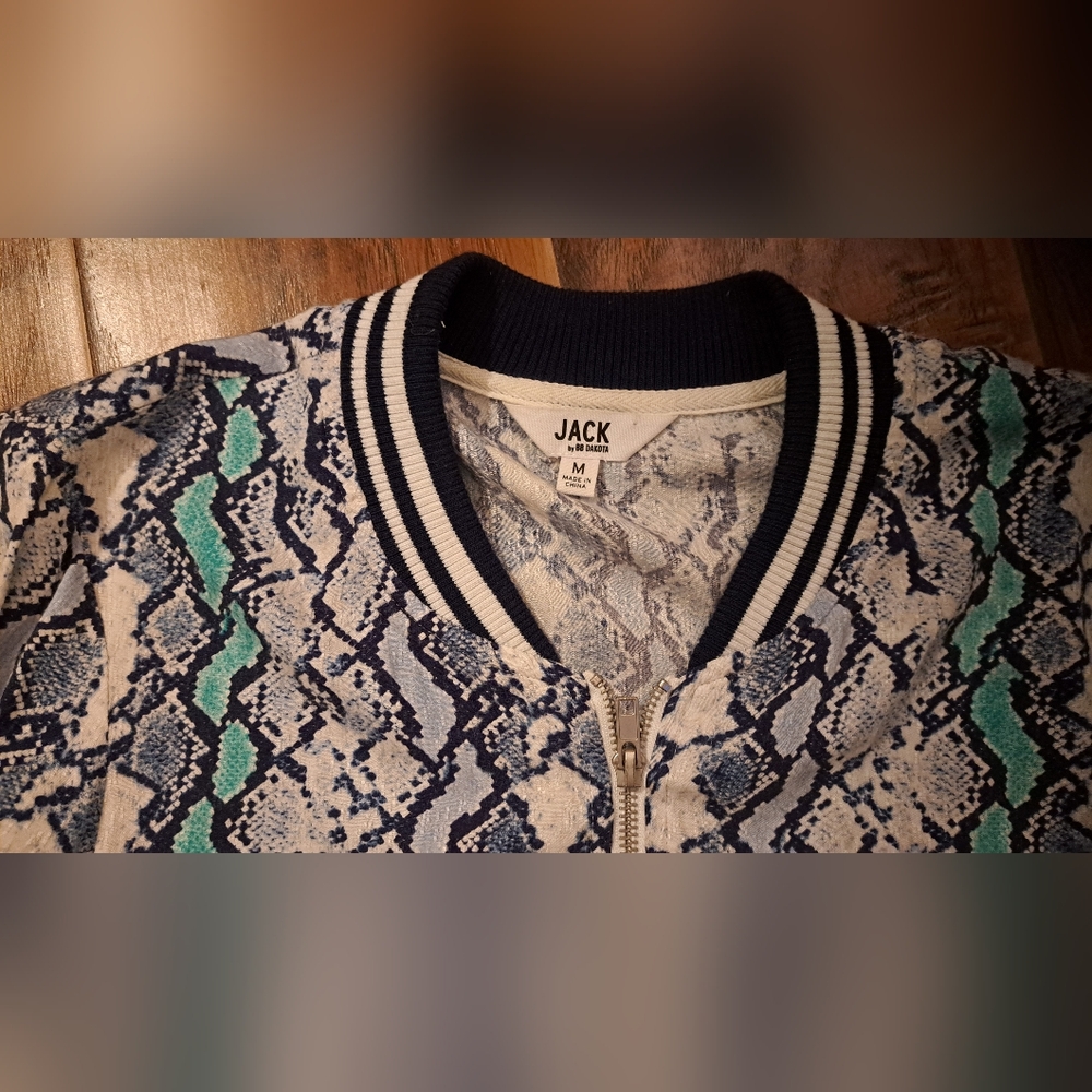 Stylish Snake Print Bomber Jacket - Picture 9 of 10